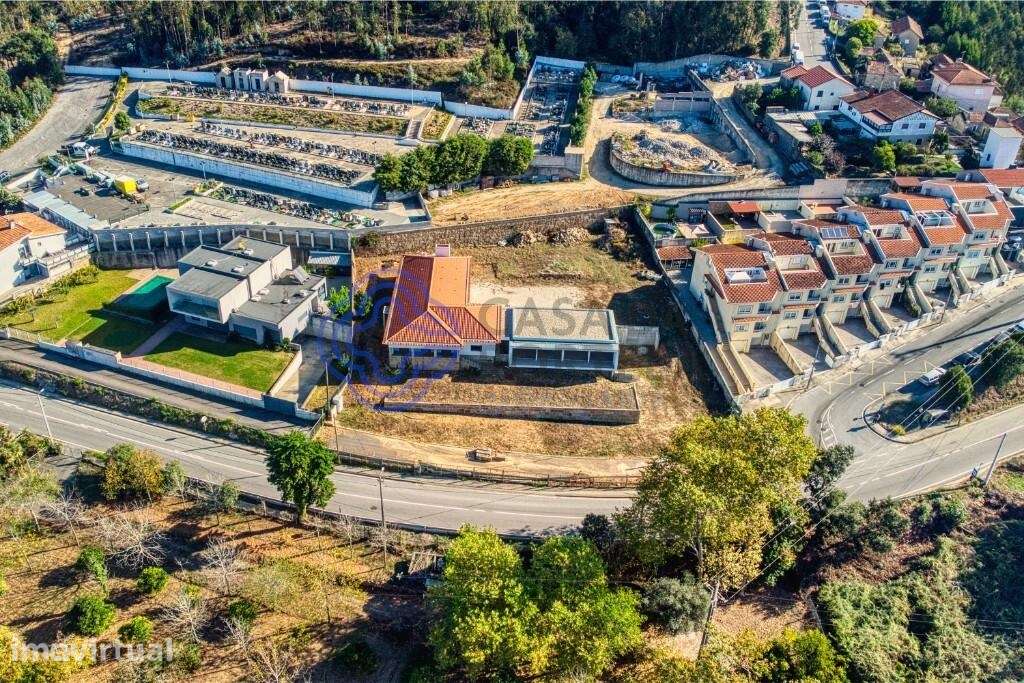 Moradia T6 independente, lote 2780m2 - Grande imagem: 3/20