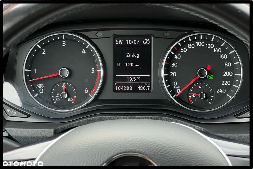 Volkswagen Amarok - 19