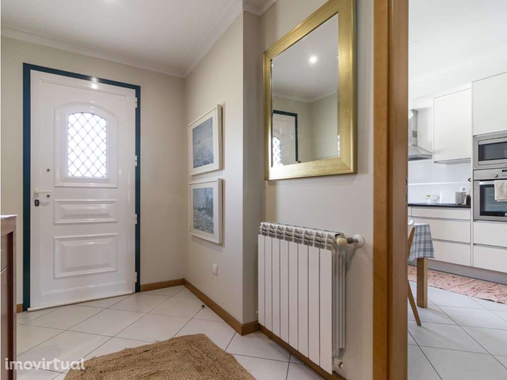 Moradia T3+1 nos Carritos - Conforto, Espaço e Luz Natural | Figuei... - Grande imagem: 2/27