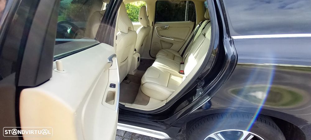 Volvo XC 60 2.0 D3 Drive Momentum - 7