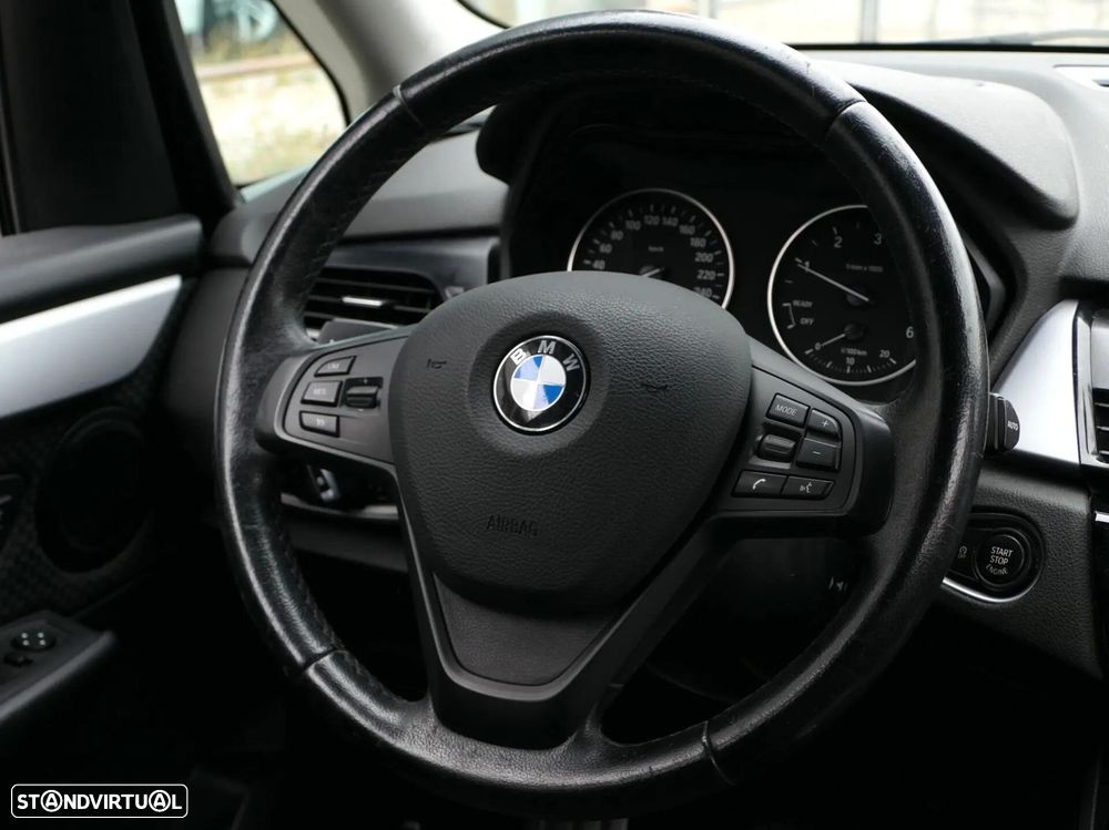 BMW 216 Active Tourer d Advantage Auto - 36