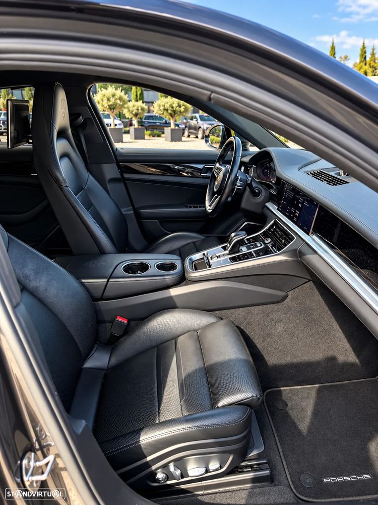 Porsche Panamera 4 E-Hybrid Platinum Edition - 15