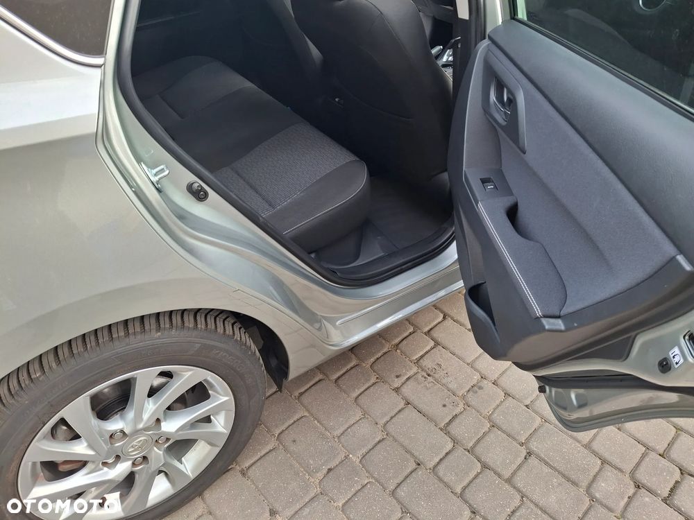 Toyota Auris Hybrid 135 Prestige - 16