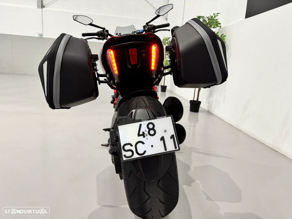 Ducati Diavel Carbon - 18