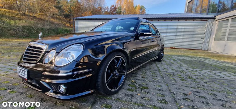 Mercedes-Benz Klasa E 63 AMG - 30