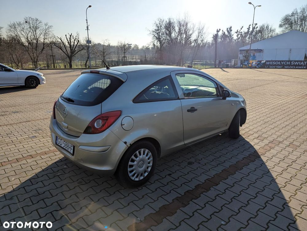 Opel Corsa 1.2 16V Essentia - 3