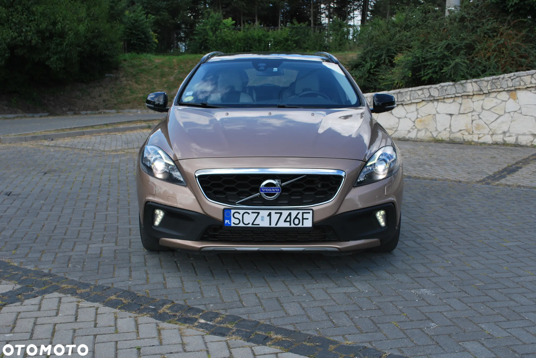 Volvo V40 Cross Country D4 Summum - 12
