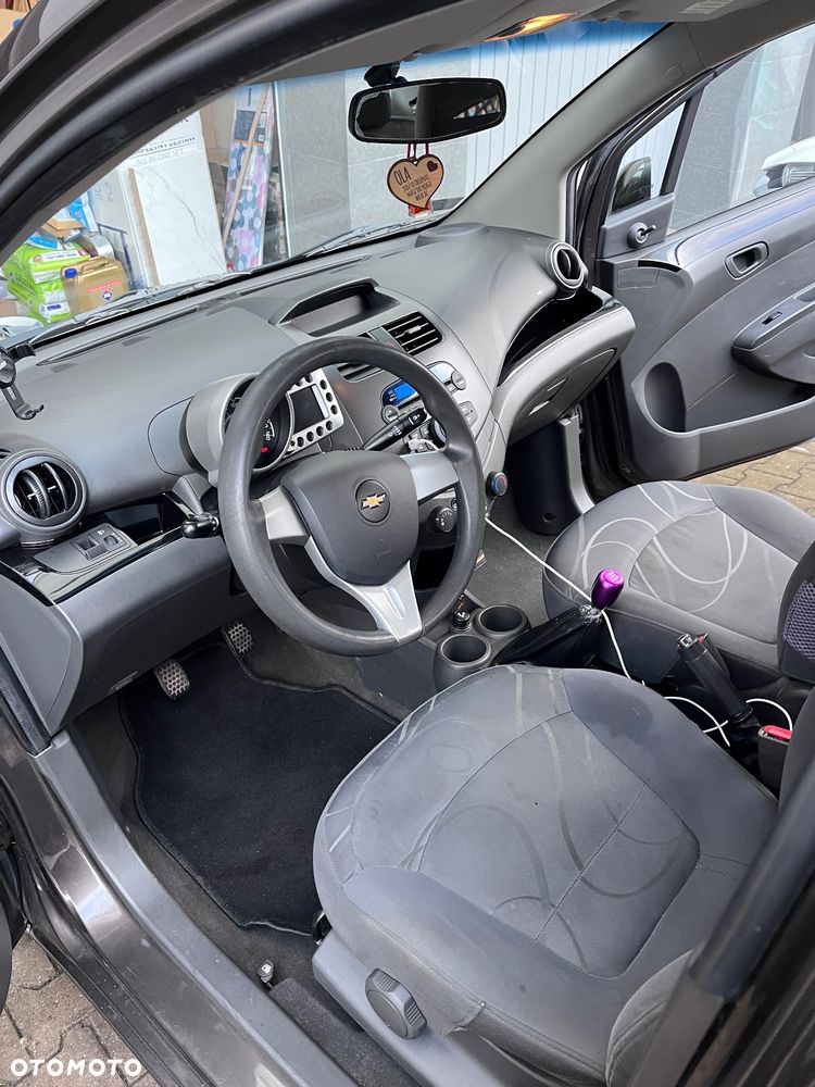 Chevrolet Spark 1.0 Base+ - 27