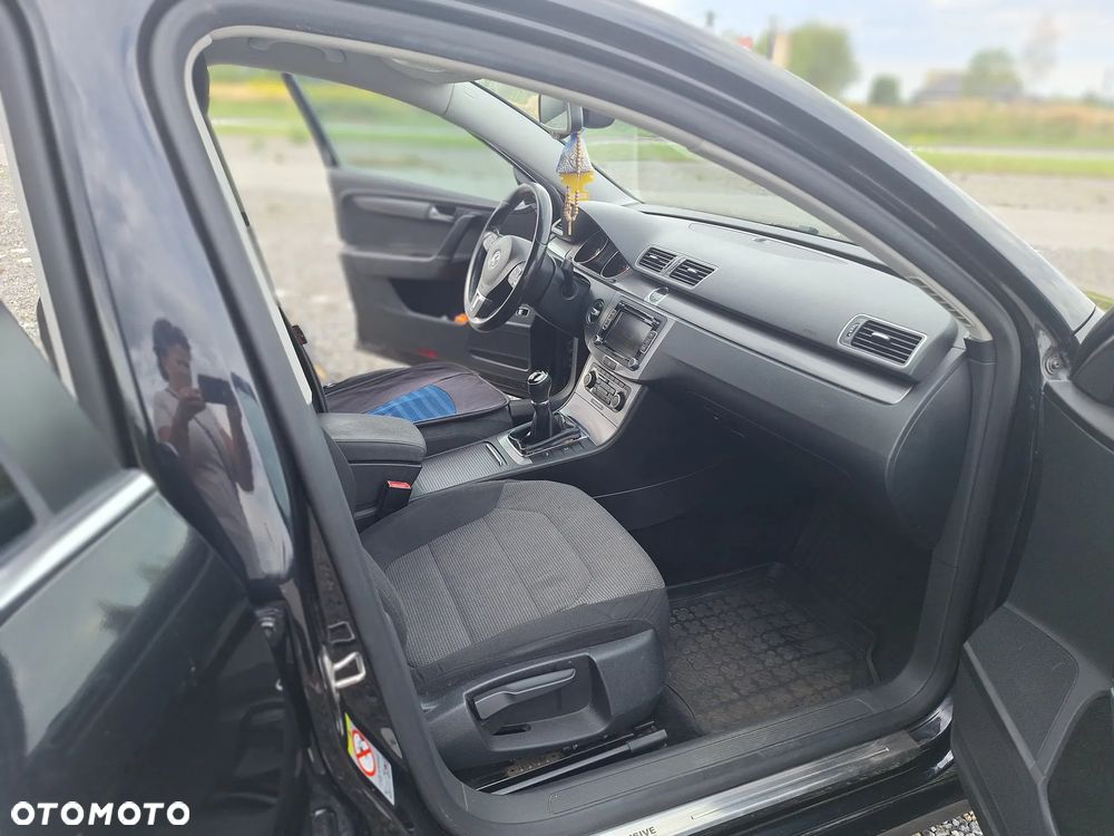 Volkswagen Passat 2.0 TDI Comfortline - 7