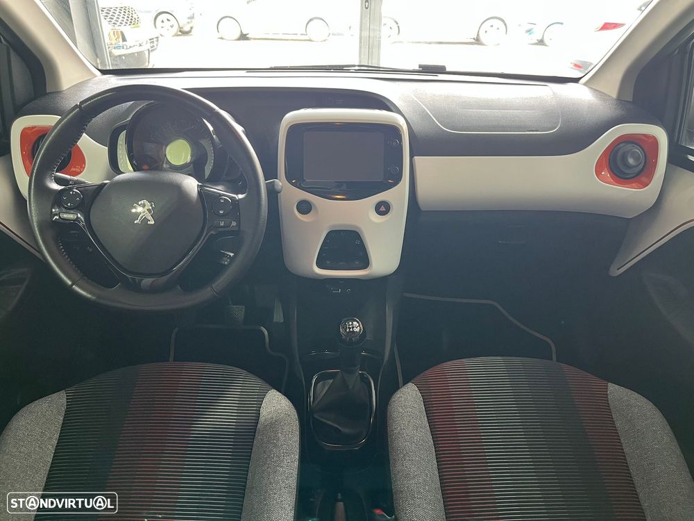 Peugeot 108 1.2 PureTech Top! Roland Garros - 8