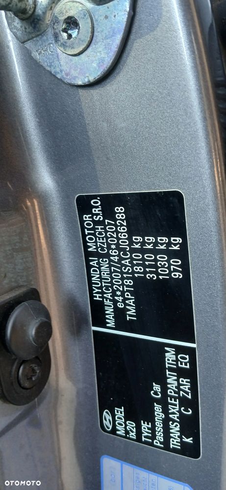 Hyundai ix20 1.6 CRDi blue YES Gold - 17