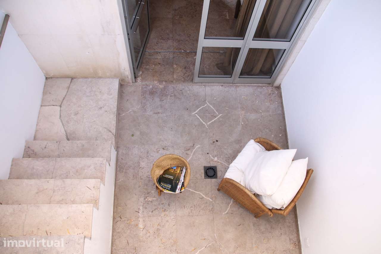 Arrendamento residencial de Moradia com Jardim em Alvalade - Grande imagem: 3/37