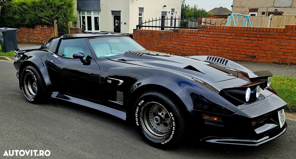 Chevrolet Corvette - 4