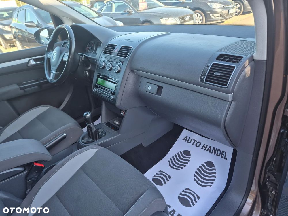 Volkswagen Touran 1.6 TDI DPF Life - 18