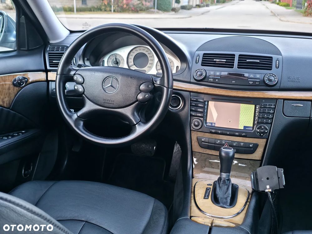 Mercedes-Benz Klasa E - 25