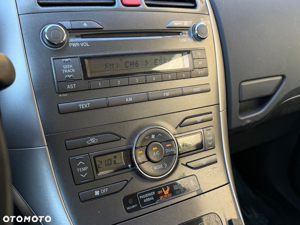 Toyota Auris 1.6 MultiMode Executive - 13