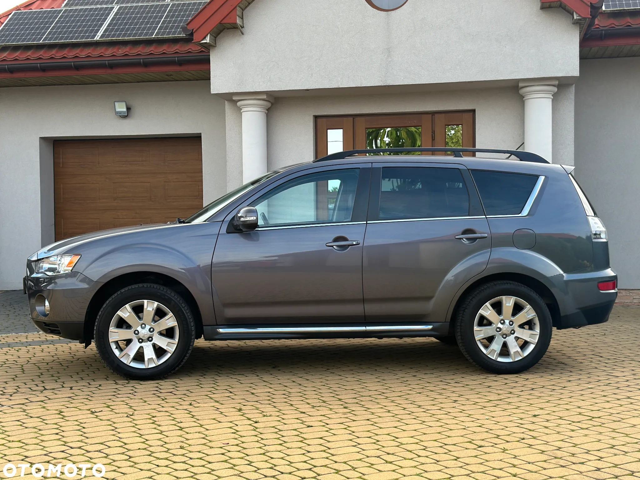 Mitsubishi Outlander - 9