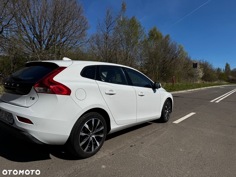 Volvo V40 T2 - 10