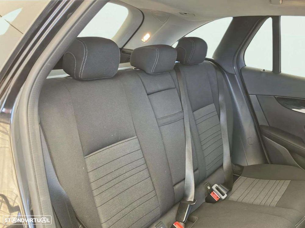 Mercedes-Benz GLC 300 - 15