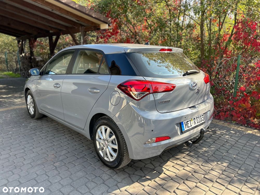 Hyundai i20 1.2 Trend - 16