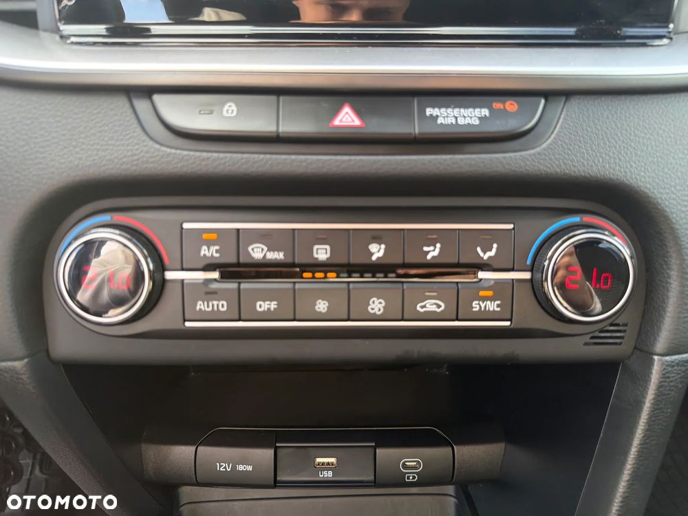 Kia XCeed 1.5 T-GDI M - 21
