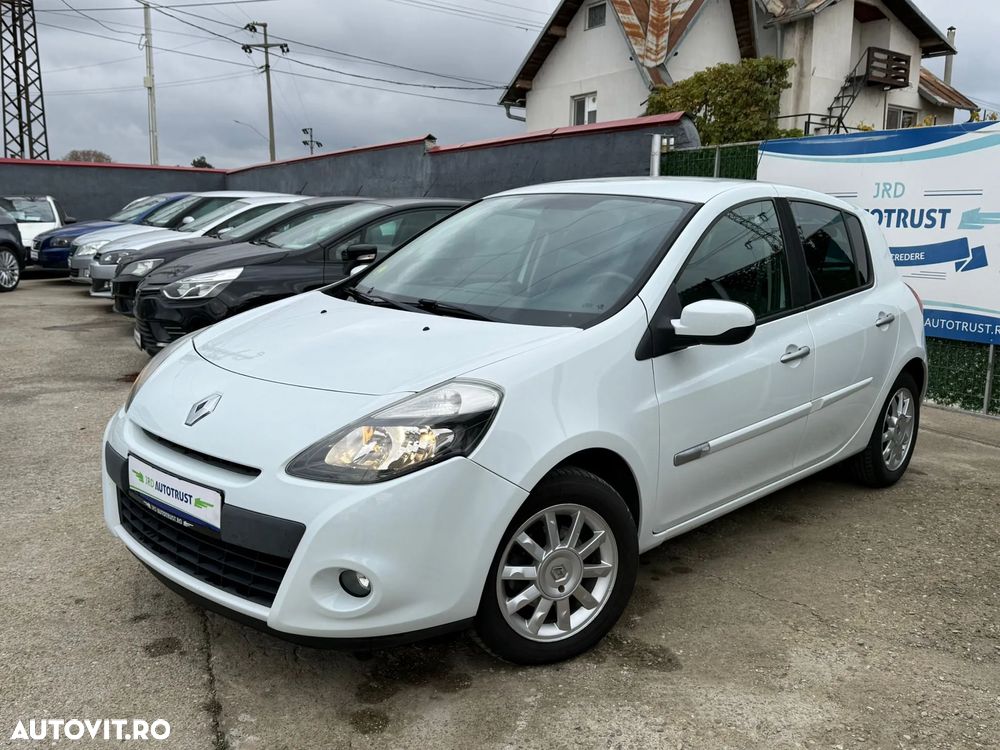 Renault Clio 1.5 dCi 90 FAP Dynamique - 1