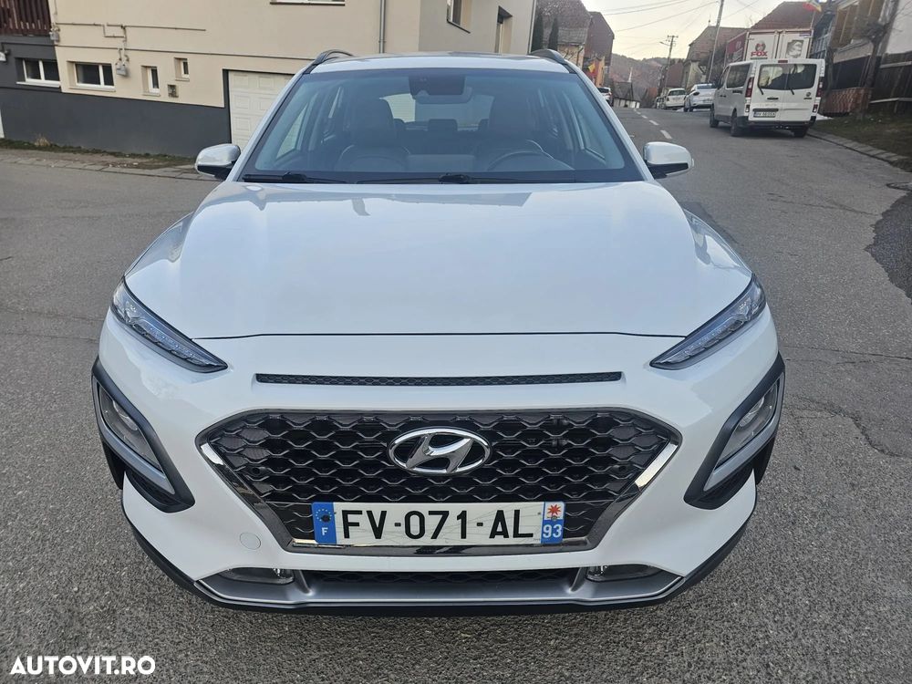 Hyundai KONA - 2