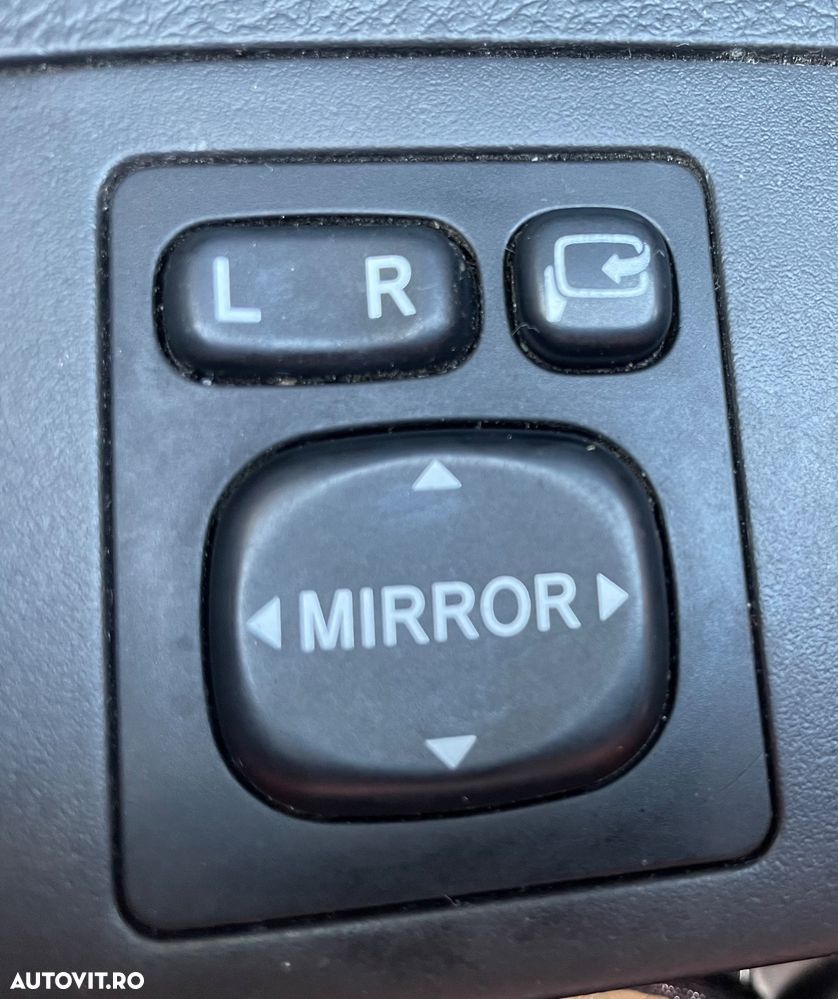 Toyota RAV4 - 10