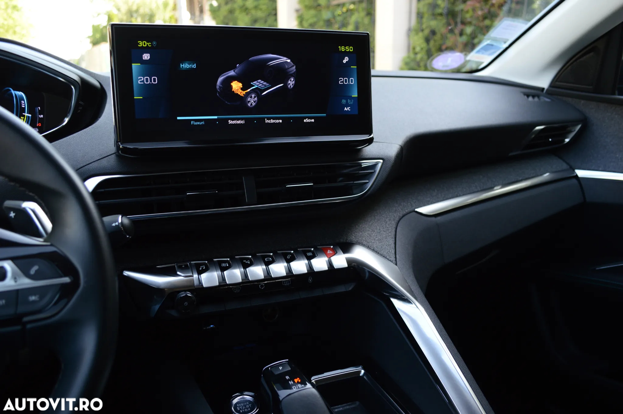 Peugeot 3008 PHEV EAT8 Allure - 31