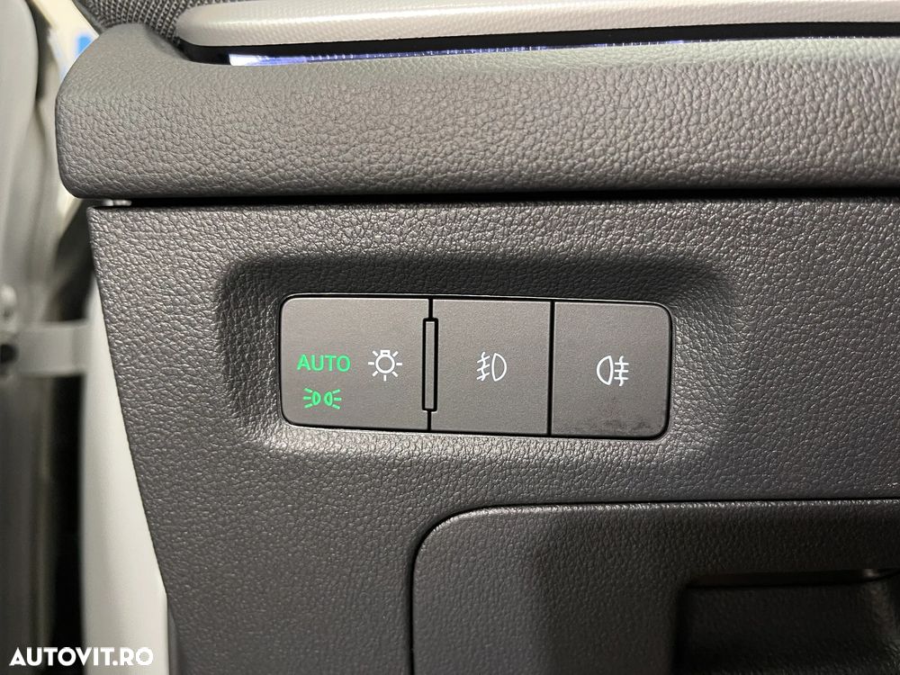 Skoda Octavia Combi 2.0 TDI DSG Style - 21