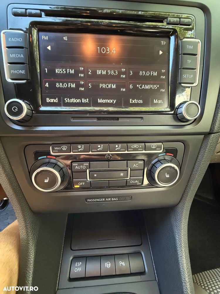 Volkswagen Golf - 12