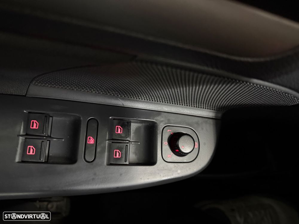 VW Golf 1.9 TDi BlueM. Trend. AC - 21