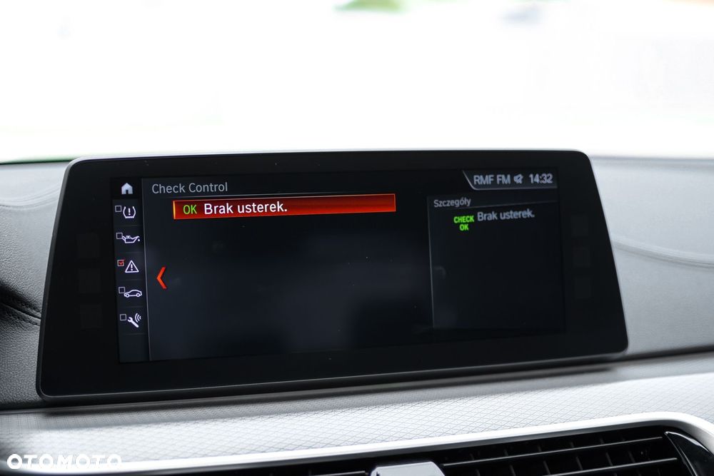 BMW Seria 5 540i xDrive Sport Line - 16