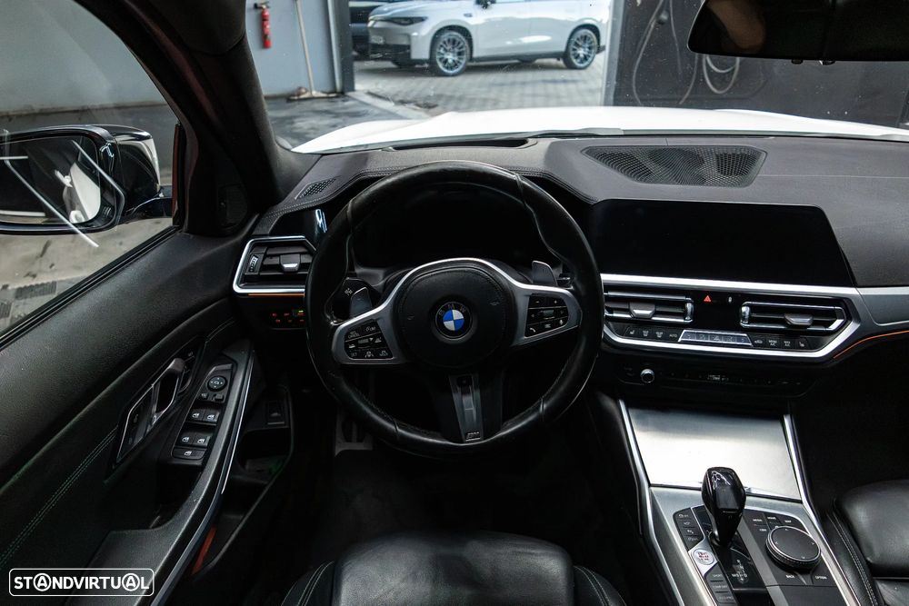 BMW 330 i Pack M Shadow Auto - 14