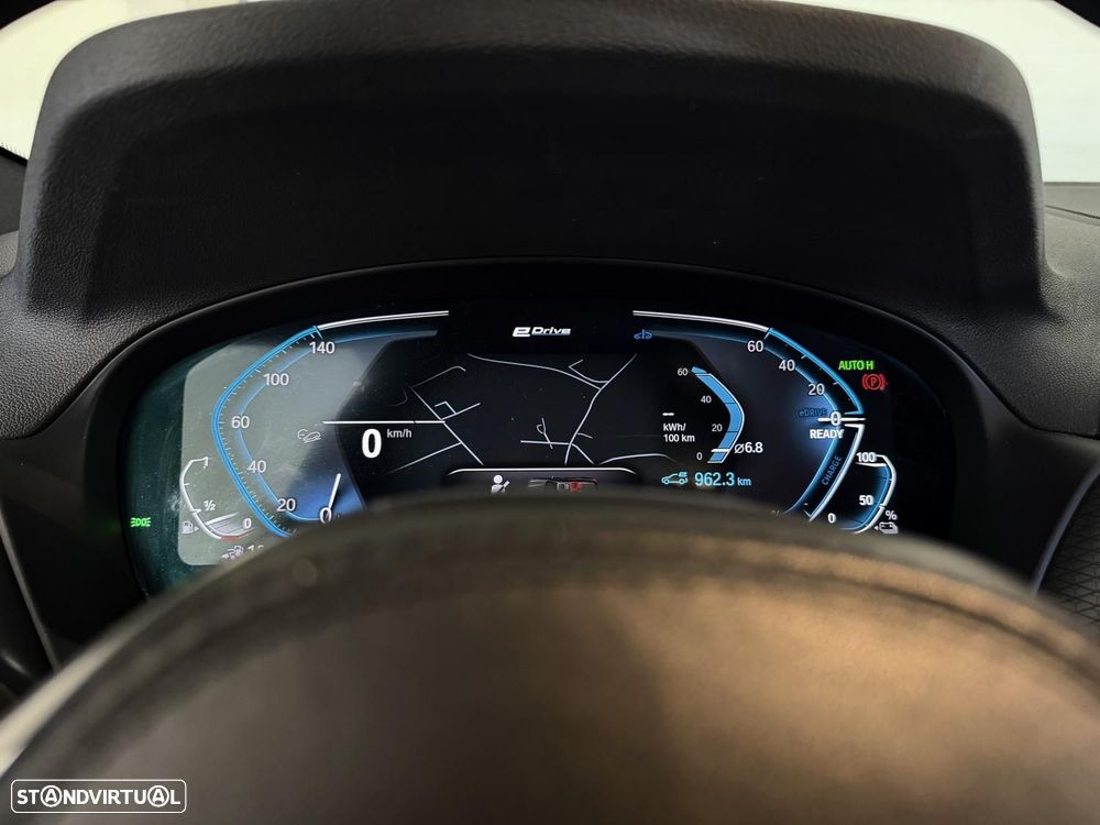 BMW X3 30 e xDrive Pack M — fotografia 44