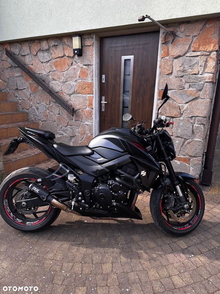Suzuki GSX - 1