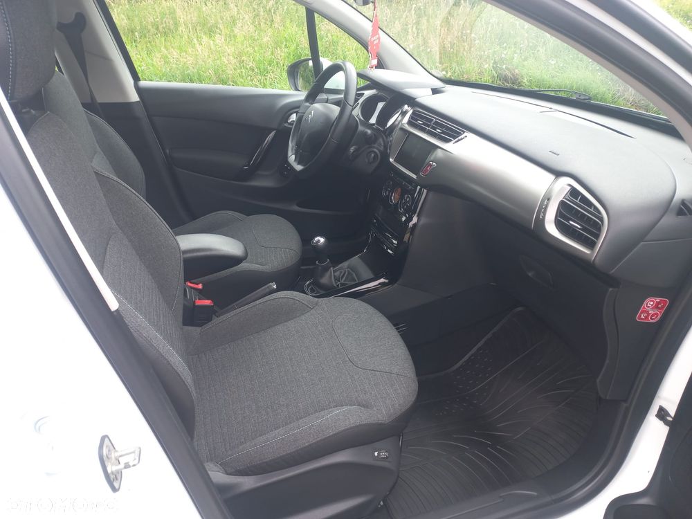 Citroën C3 Pure Tech (VTi) 82 Exclusive - 11