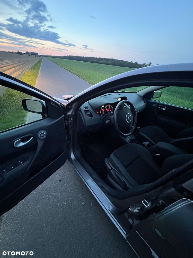 Renault Megane - 8