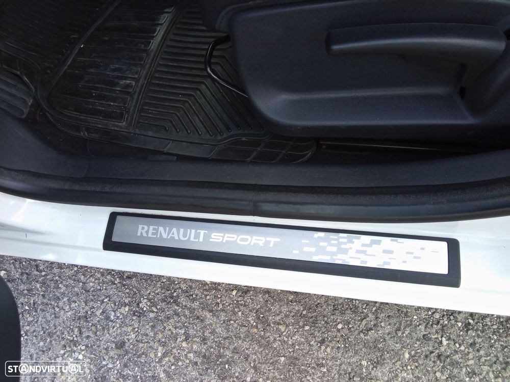 Renault Mégane Sport Tourer 1.5 dCi GT Line - 29