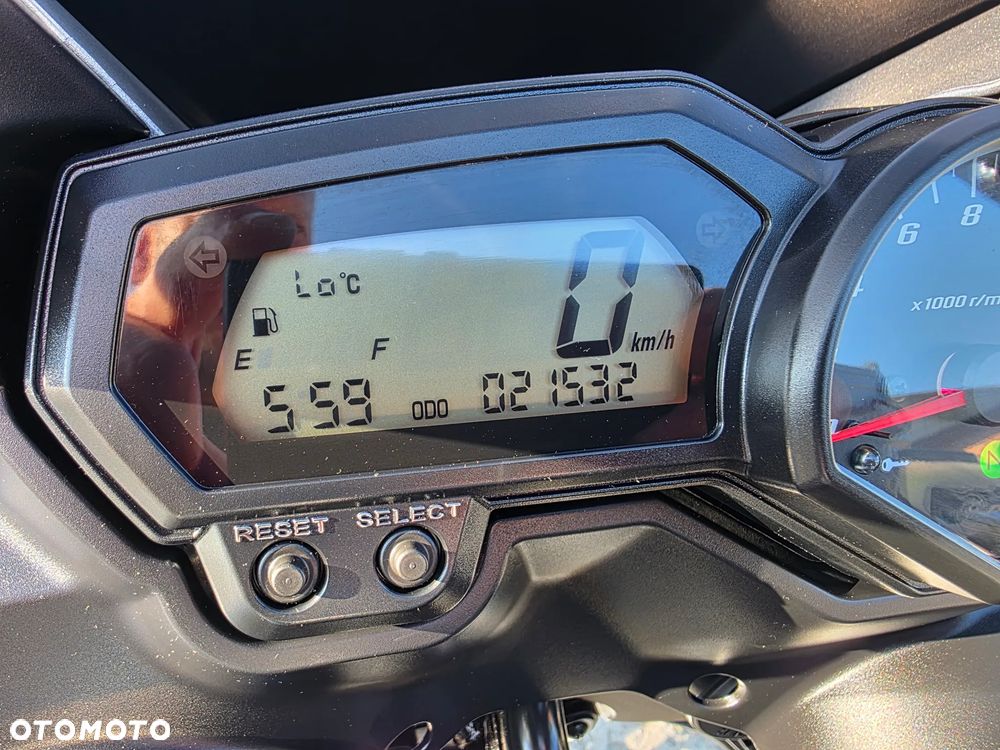 Yamaha FZ6 - 15