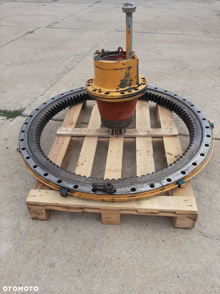 Reduktor obrotu sat 225/220, wieniec komplet do koparki LIEBHERR 904B - 2