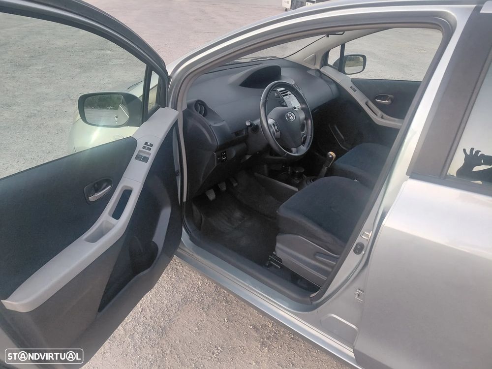 Toyota Yaris 1.4 D-4D Sol High Pack - 5