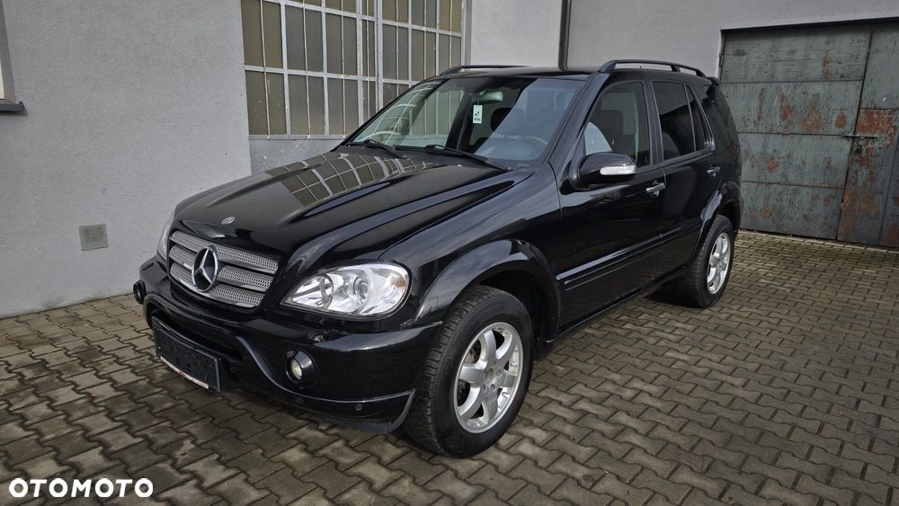 Mercedes-Benz ML - 23