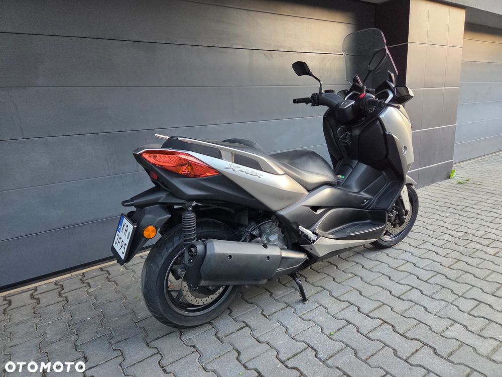 Yamaha X-max - 4