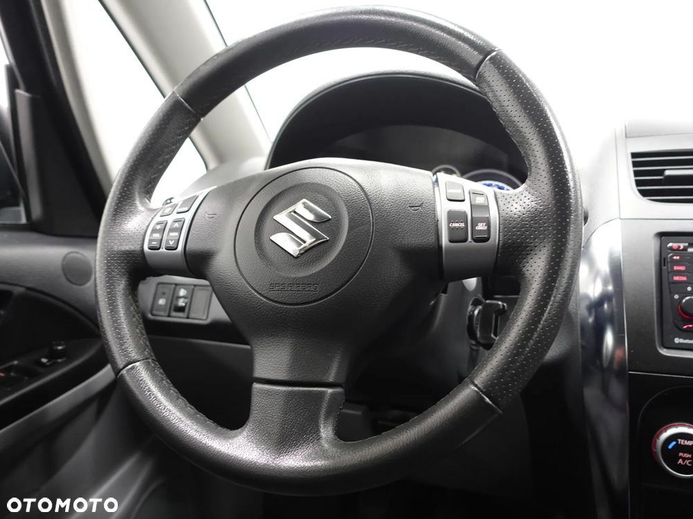Suzuki SX4 2.0 DDiS 4x2 Style - 35