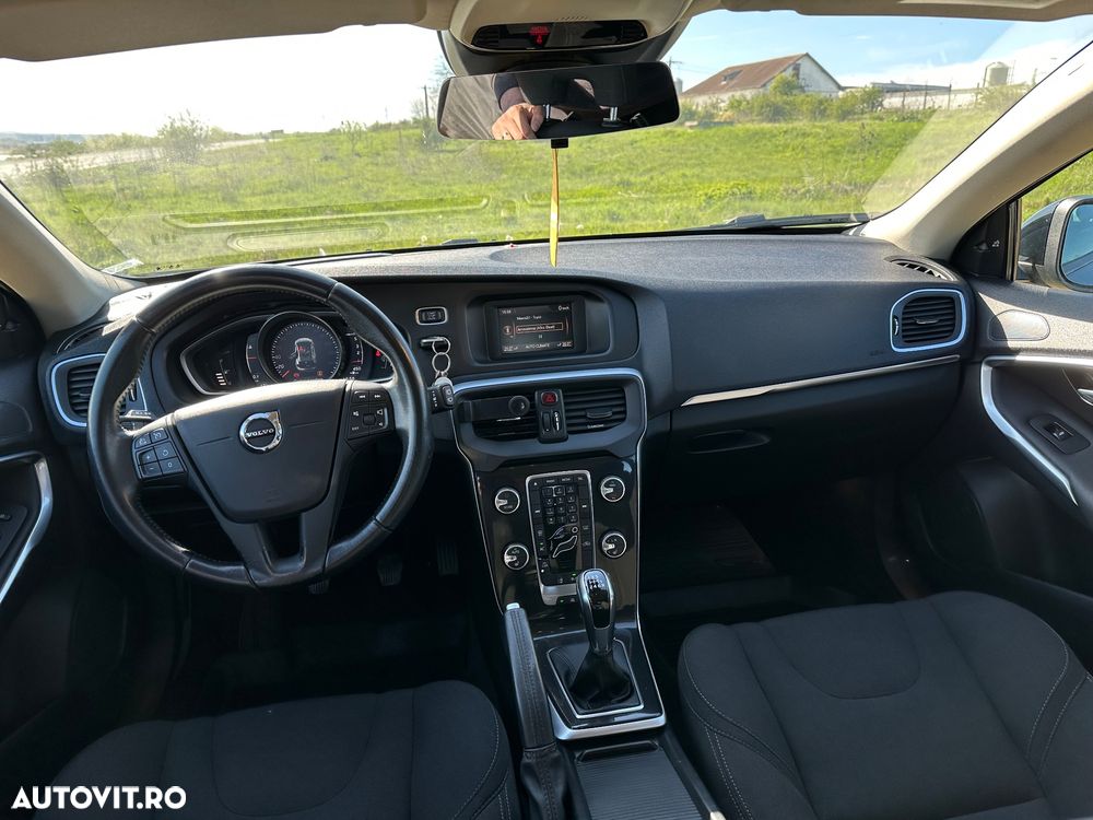 Volvo V40 D2 DRIVe Basic - 6