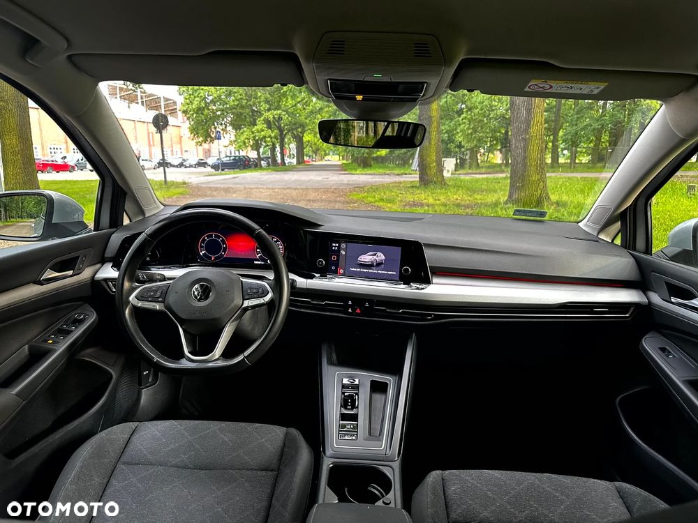 Volkswagen Golf - 10