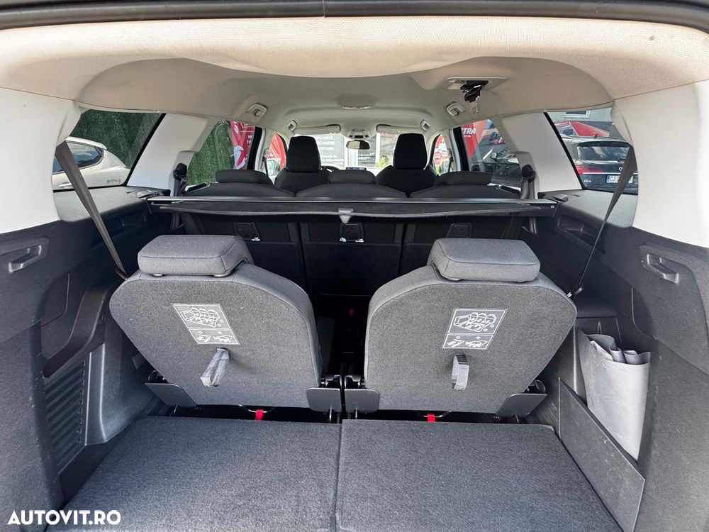Peugeot 5008 1.5 BlueHDI s&s EAT8 Allure - 21