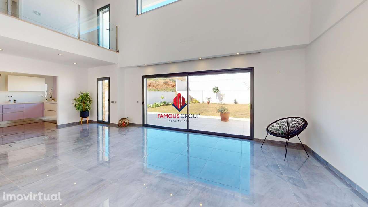 Moradia T4 de Luxo com Jardim, Potencial para Piscina – Bela... - Grande imagem: 5/60