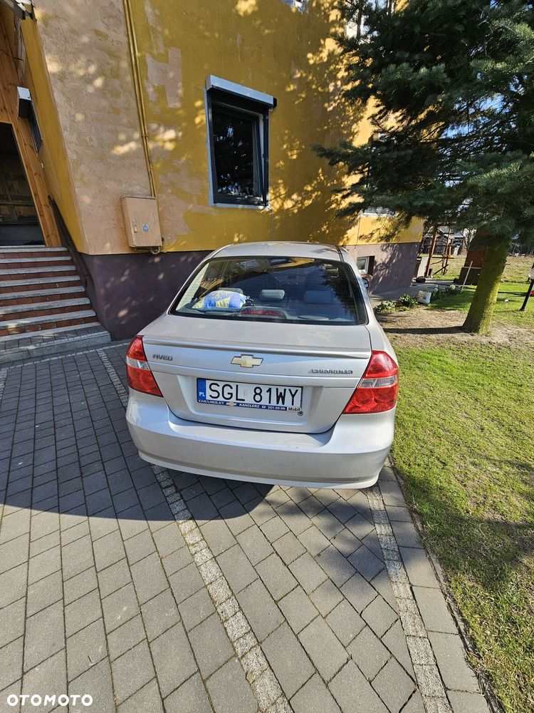 Chevrolet Aveo - 2